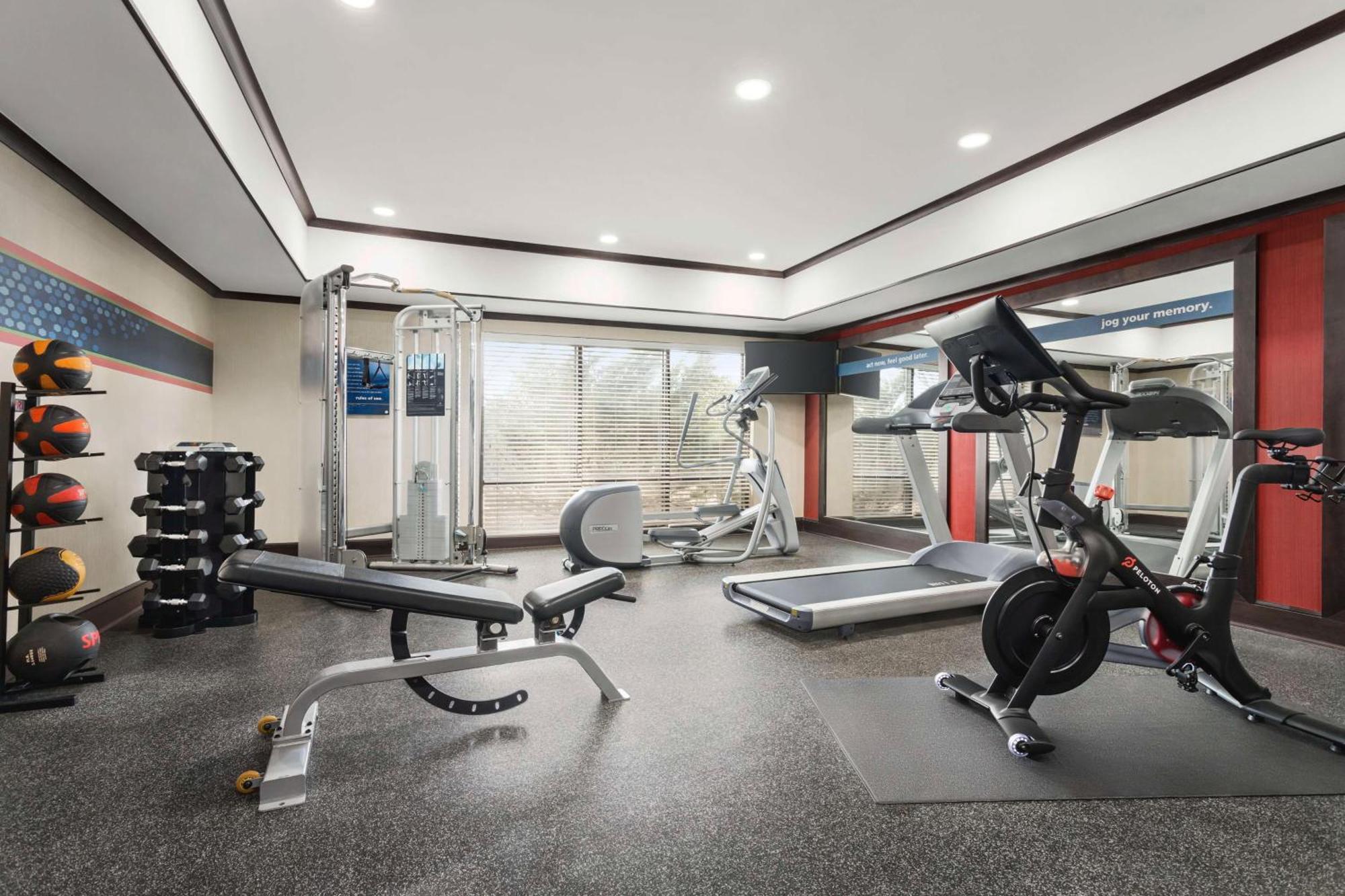 Hampton Inn New Albany Εξωτερικό φωτογραφία
